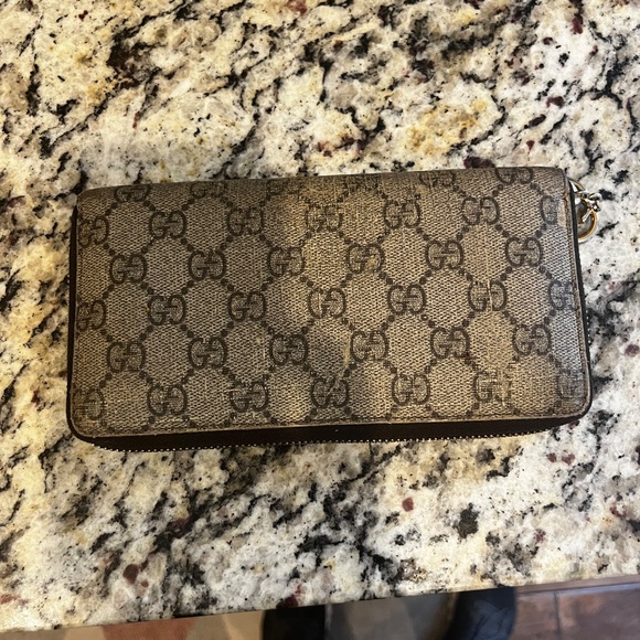 Gucci GG Supreme Canvas long wallet in Good Condition - see photos - Picture 6 of 6